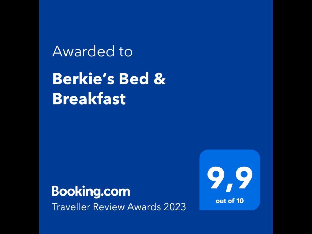 Berkie’s Bed&Breakfast Port Alberni Exterior foto